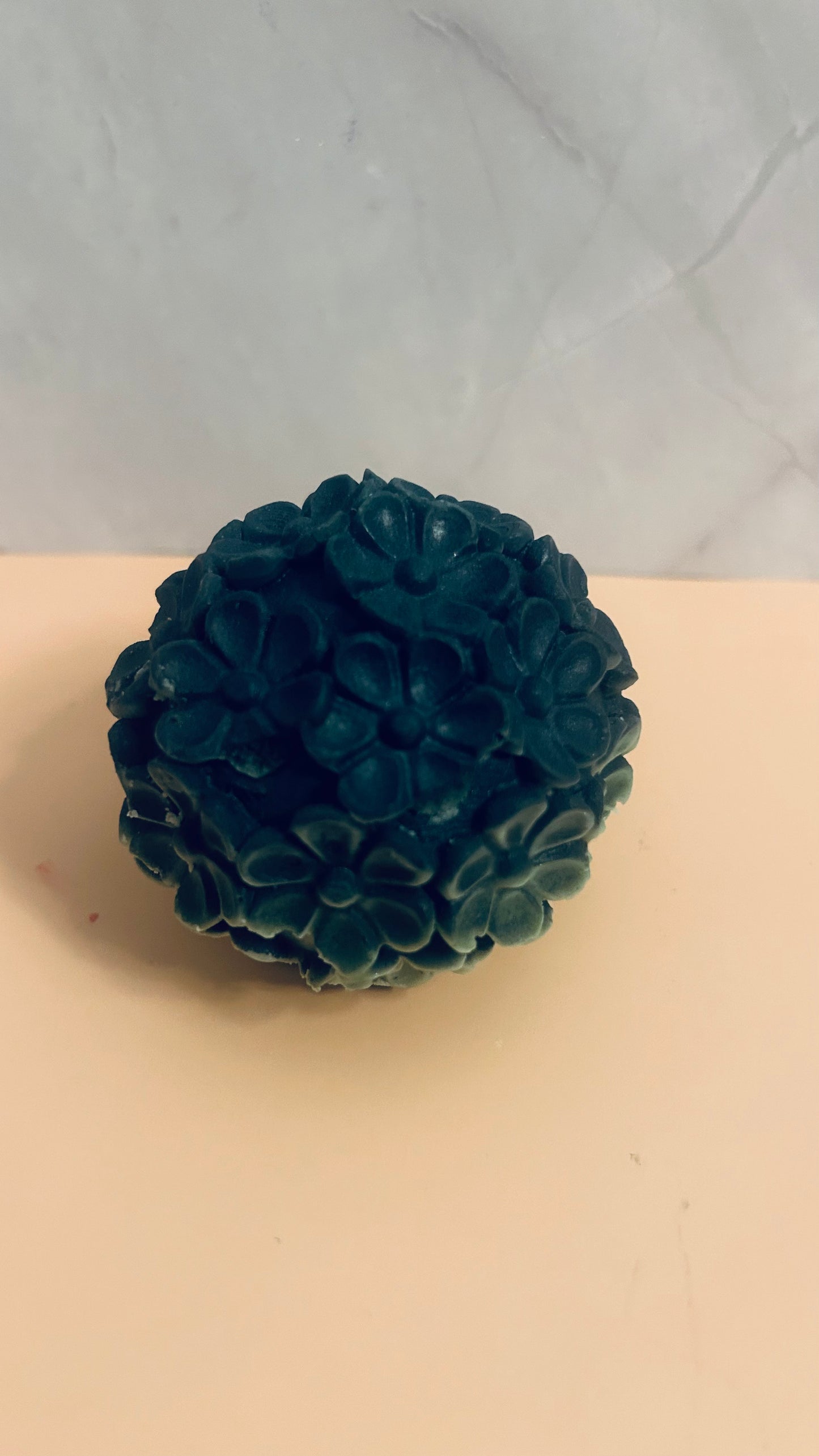 Hydrangea Ball Candle 🪻