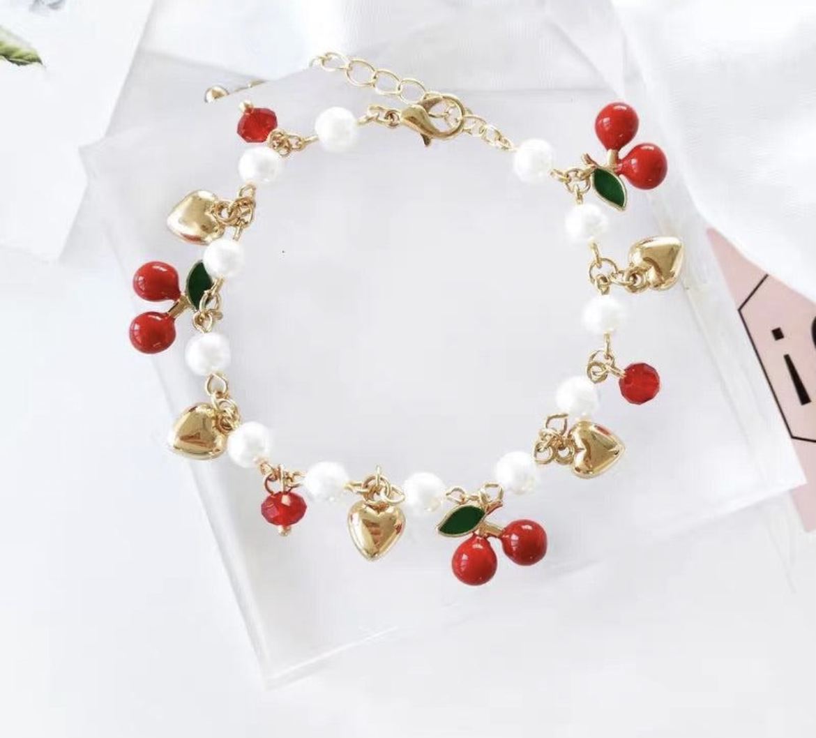 🍒 Cherry Kiss Bracelet