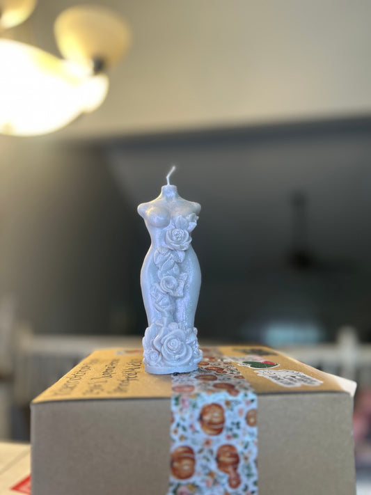 Body rose candle 🕯️