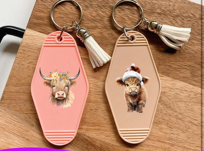 🎄 Highland Holiday Hugs: Cute Christmas Cow Keychains 🐮✨