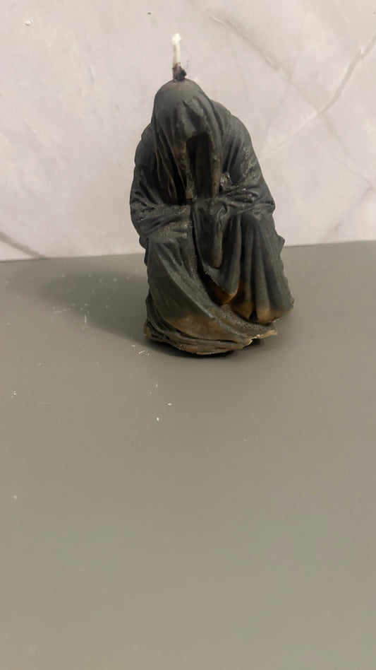 Skull Robe Candle 🕯️💀