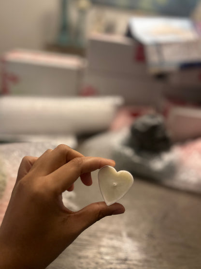 Heart tealight candle ( 1.6x2.7)