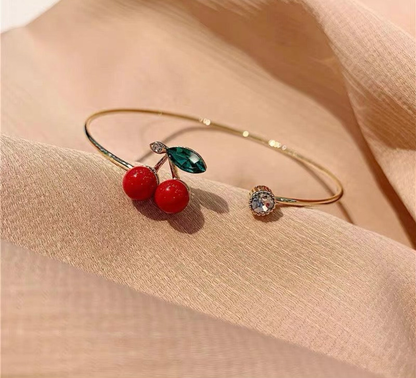🍒 Cherry Kiss Bracelet