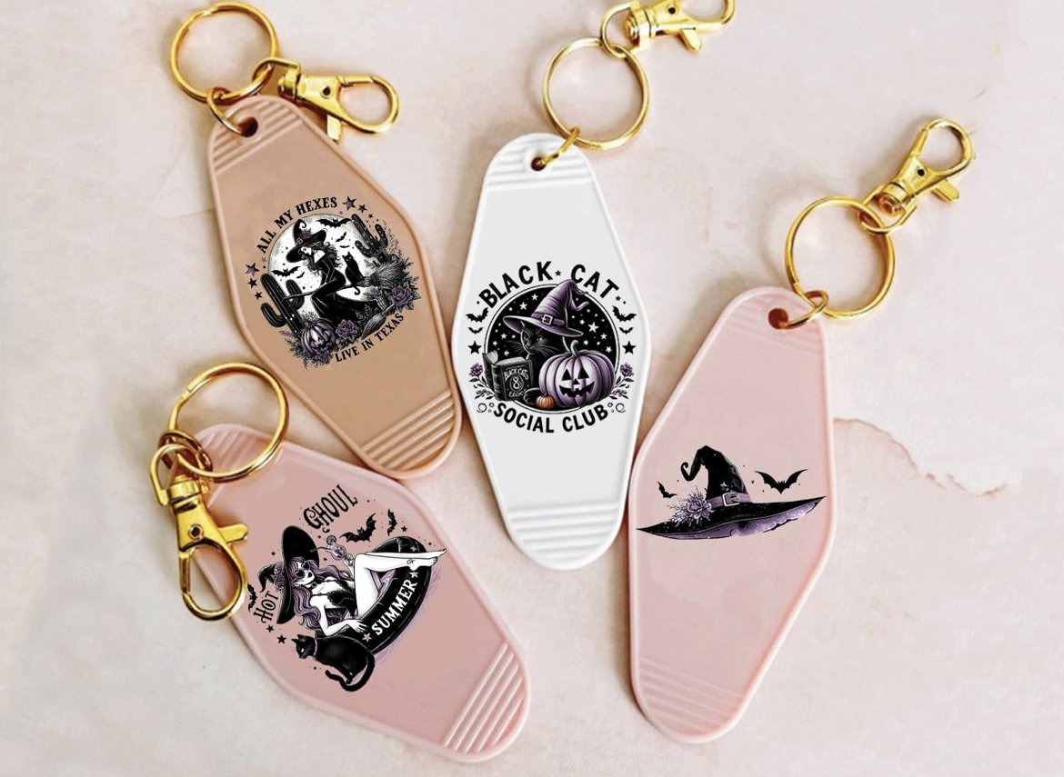 🖤💜🎃 Wickedly Charming Keychain Collection