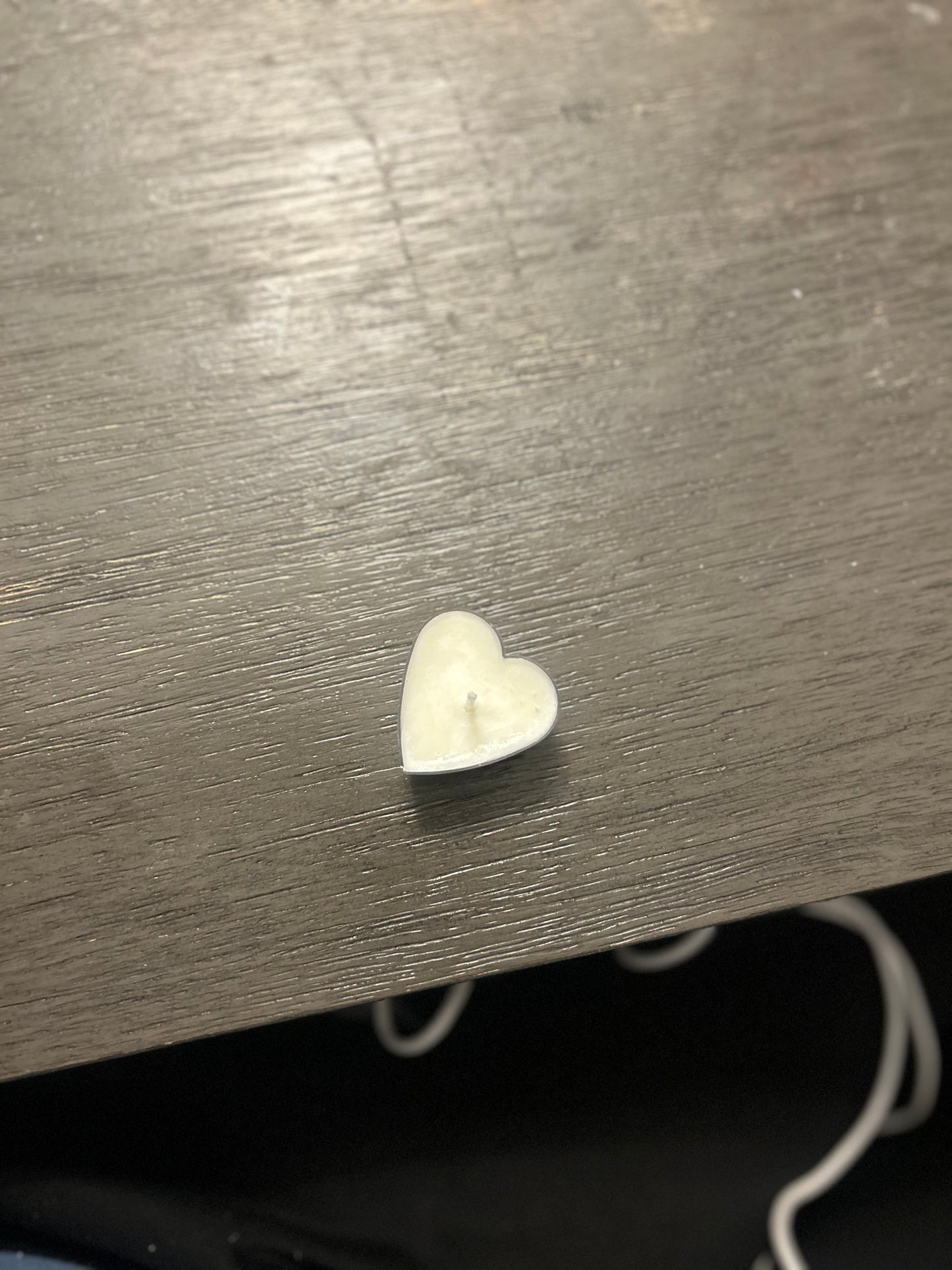 Heart tealight candle ( 1.6x2.7)