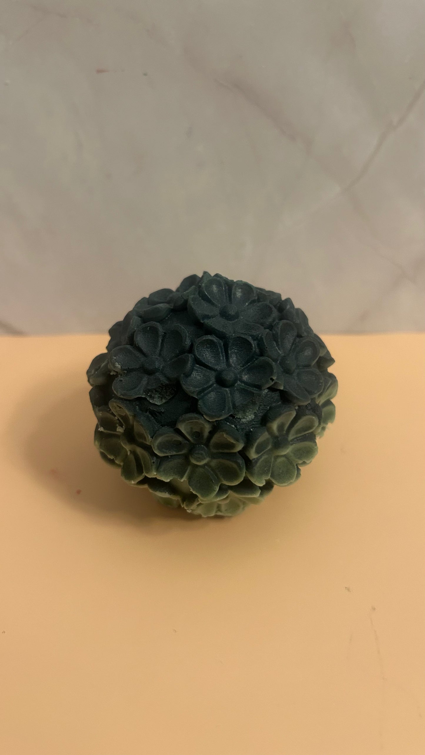 Hydrangea Ball Candle 🪻