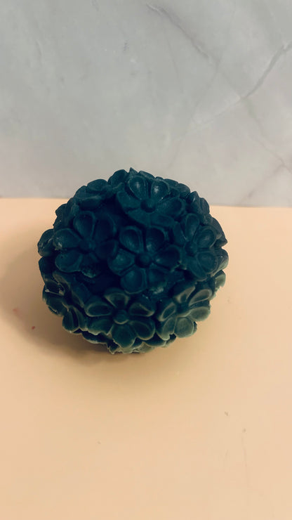 Hydrangea Ball Candle 🪻