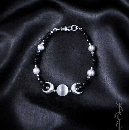 🌙 Midnight Moon Bracelet