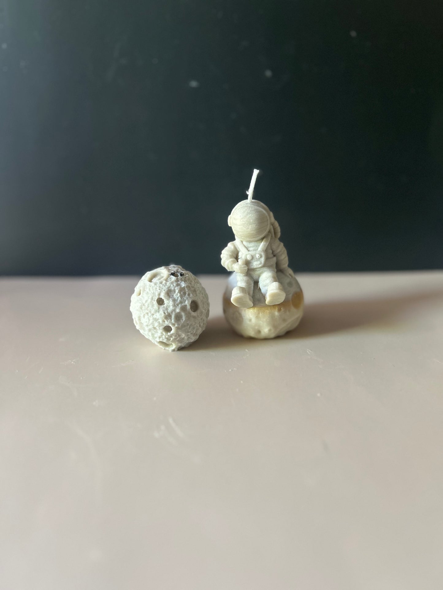 Astronaut and moon Candles 🌕👩🏽‍🚀✨