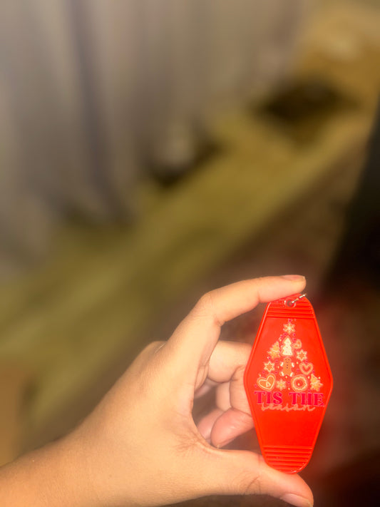 Tis the season motel keychain