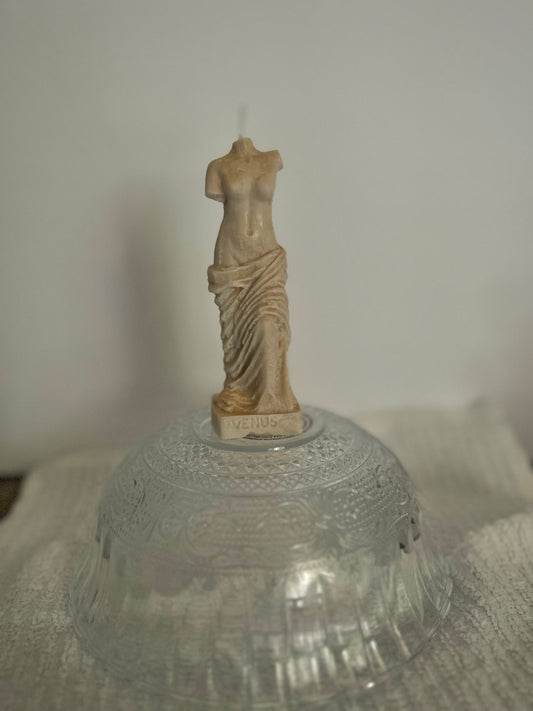 Venus goddess (no head) candle ✨🕯️