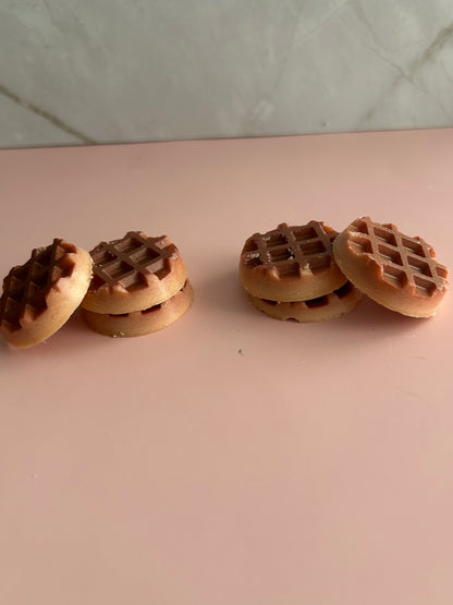 18 mini waffle wax melts 🧇