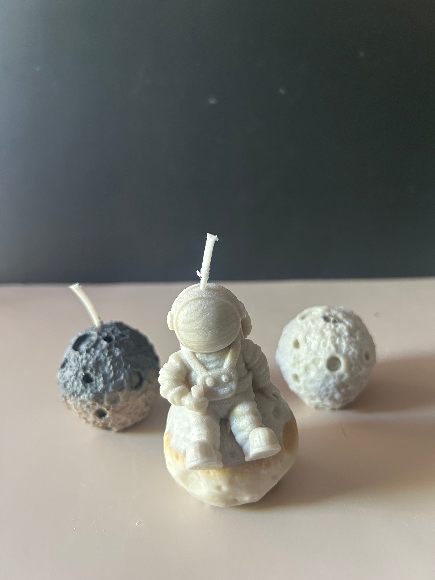 Astronaut and moon Candles 🌕👩🏽‍🚀✨